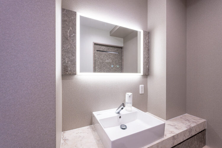 パウダールーム